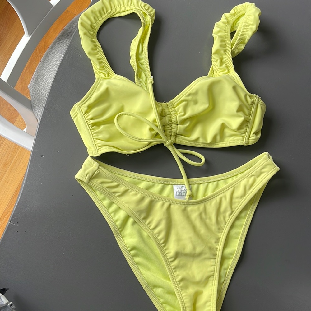Yellow solid bikini set. Super flattering!
